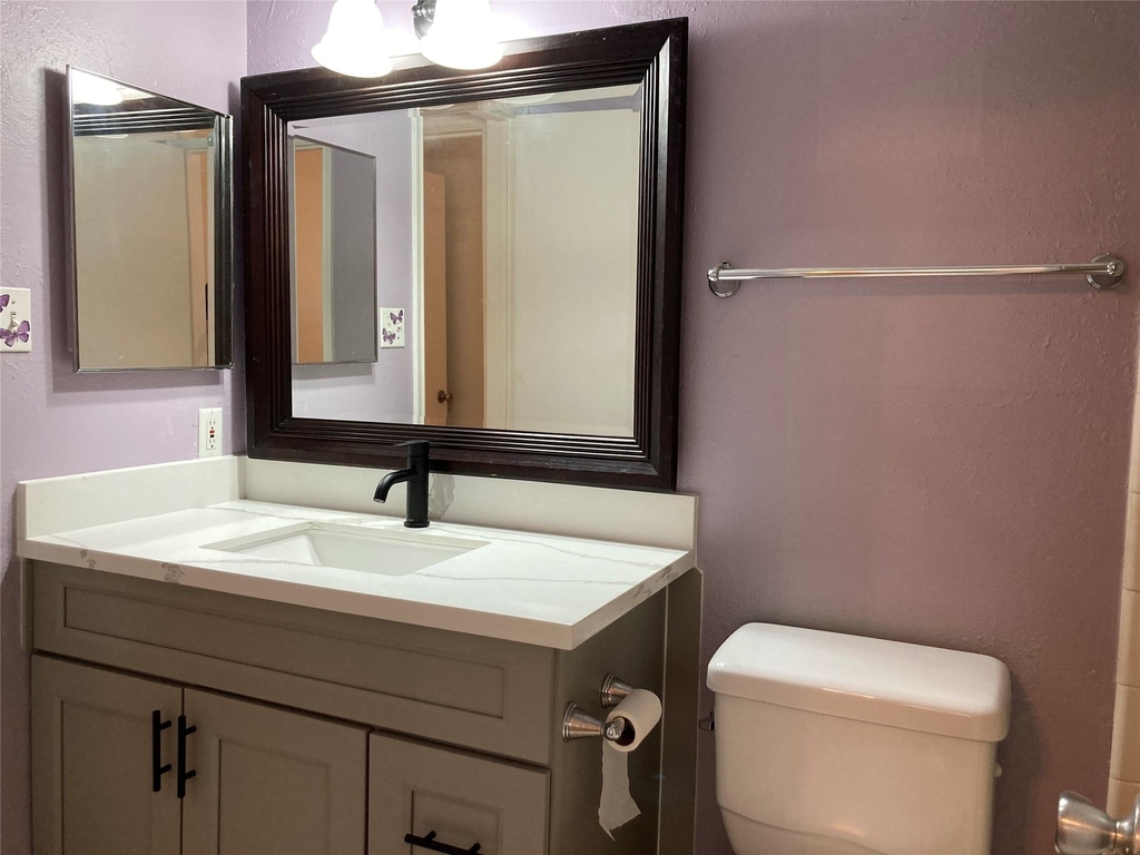 6500 Harbor Town Drive - Photo 5