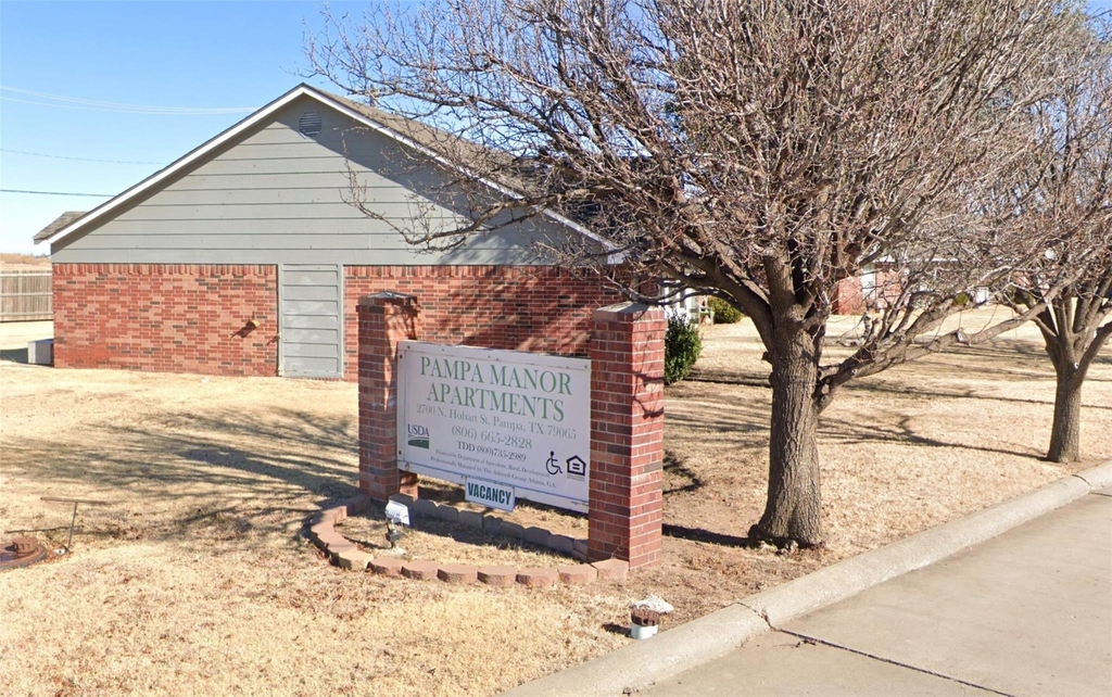 2700 N Hobart Street - Photo 0