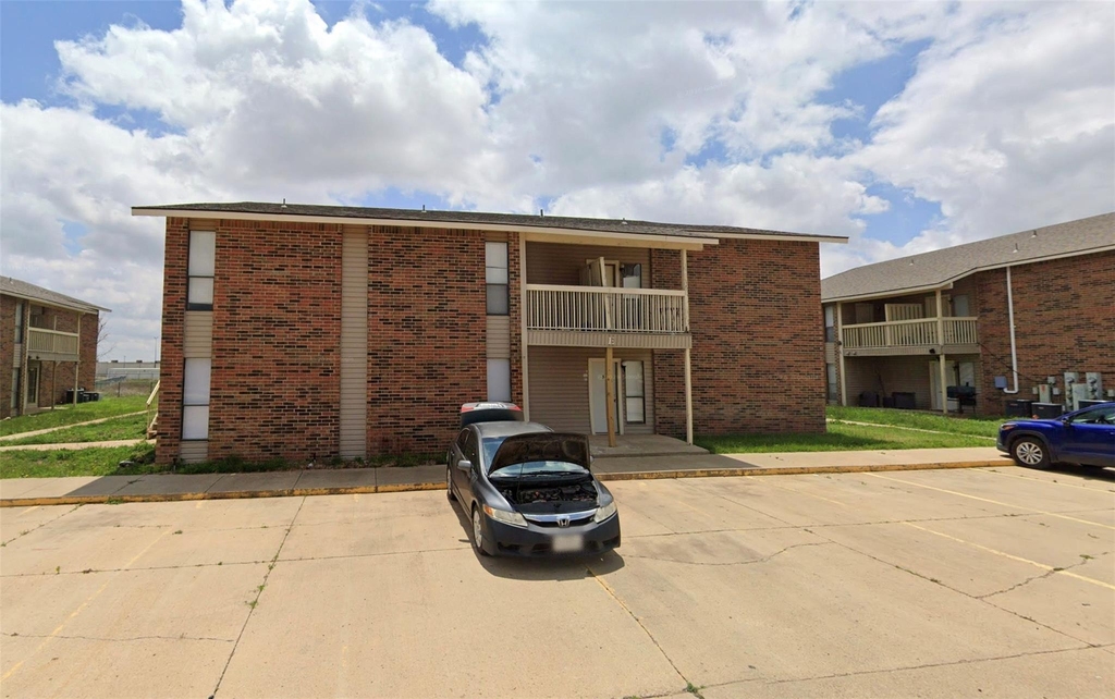 2700 N Hobart Street - Photo 3