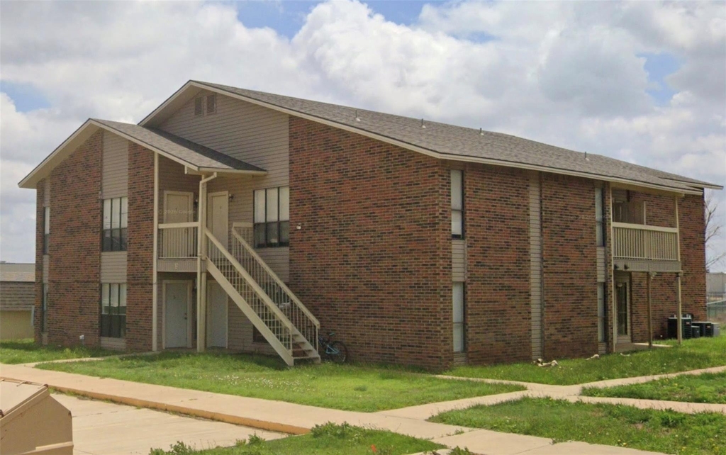 2700 N Hobart Street - Photo 4