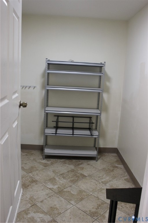 1301 Canterbury Lane - Photo 9