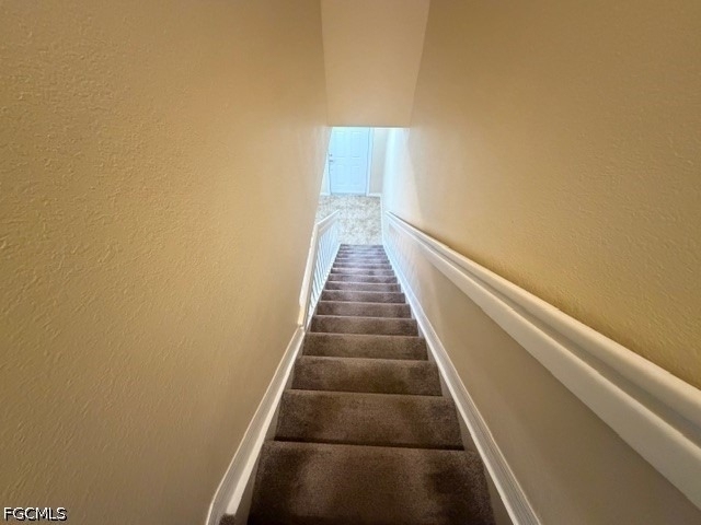 8585 Athena Court - Photo 32
