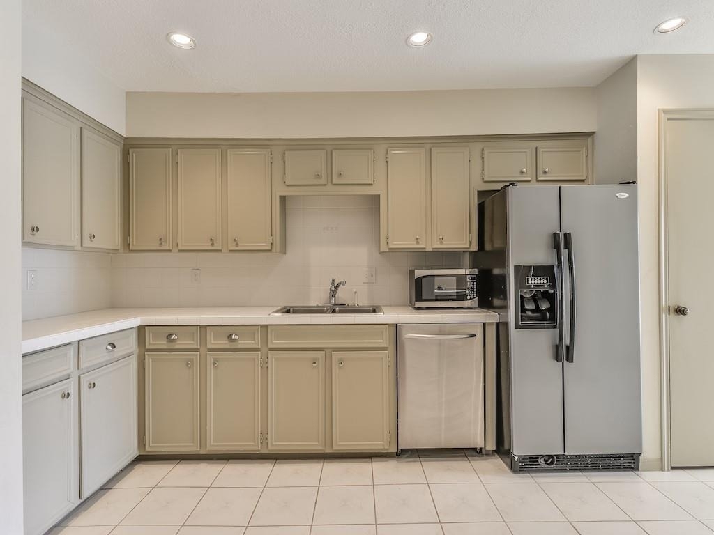 9406 Bassoon Drive - Photo 2