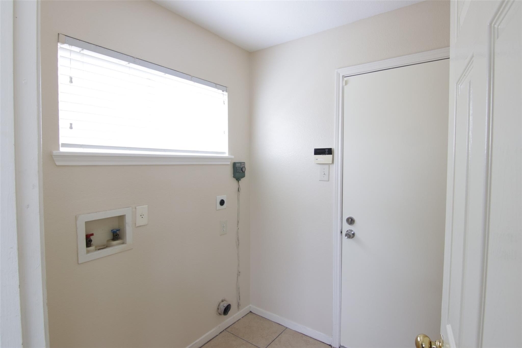 16938 Watering Oaks Lane - Photo 18