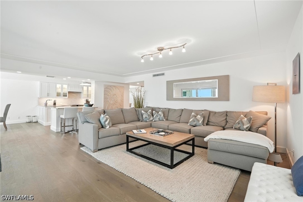 9517 Gulf Shore Drive - Photo 8