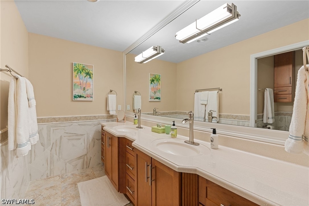 523 103rd Avenue N - Photo 16