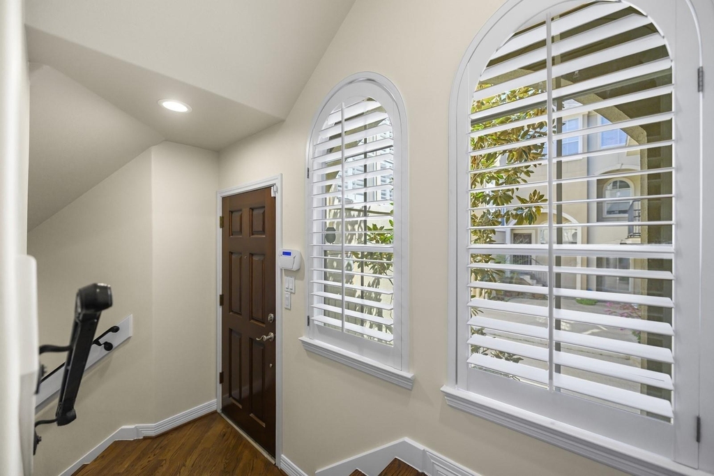 3307b W Lamar Street - Photo 3