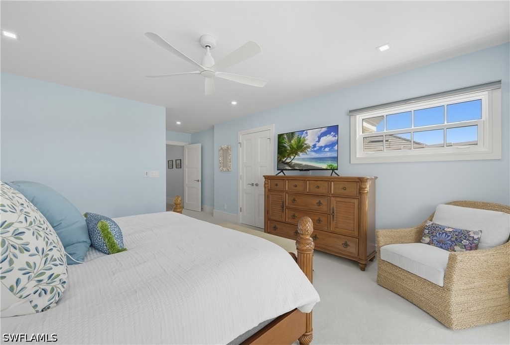 360 Carlton Place - Photo 21
