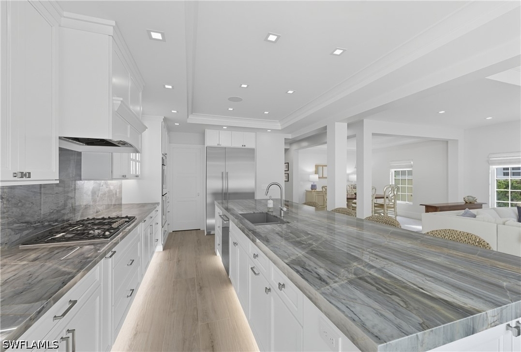 360 Carlton Place - Photo 12