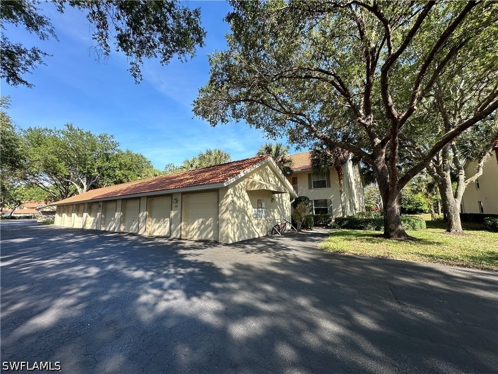241 Robin Hood Circle - Photo 0