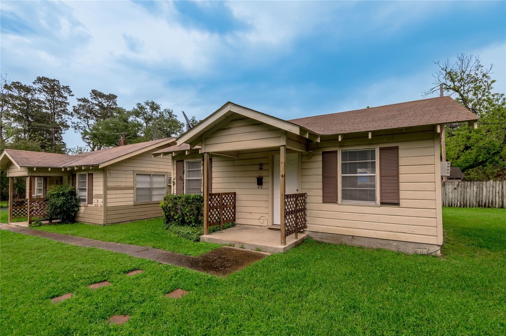 700 Gray Street - Photo 1