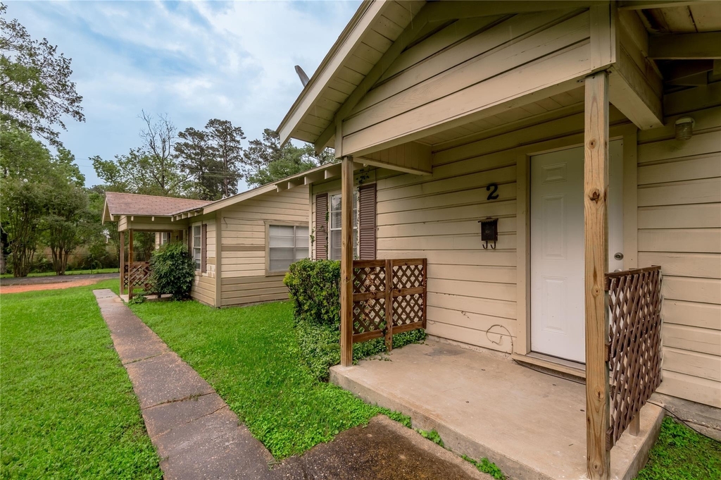 700 Gray Street - Photo 2