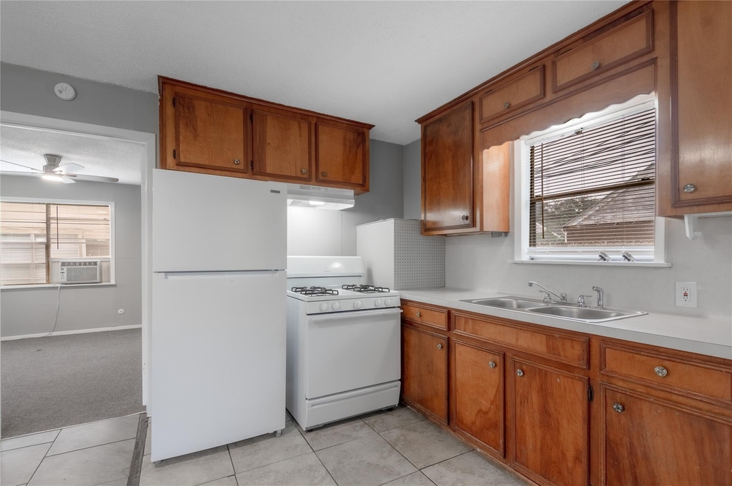 700 Gray Street - Photo 6