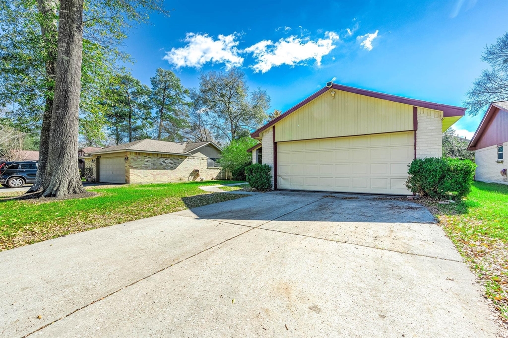 3423 Nutwood Lane - Photo 0