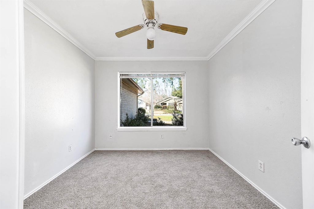 3423 Nutwood Lane - Photo 10