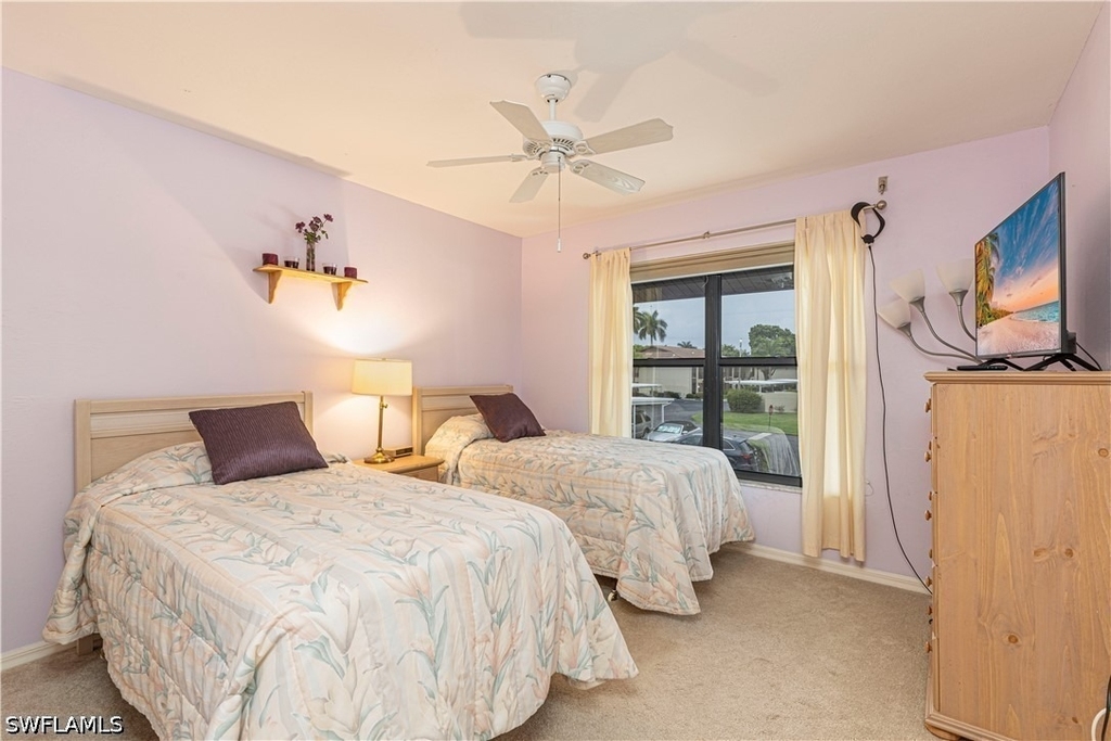4410 Chantelle Drive - Photo 11