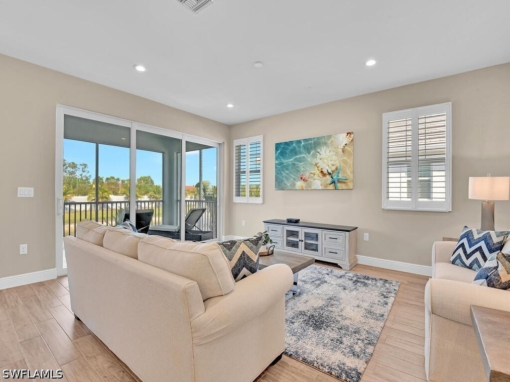 2561 Seychelles Drive - Photo 4