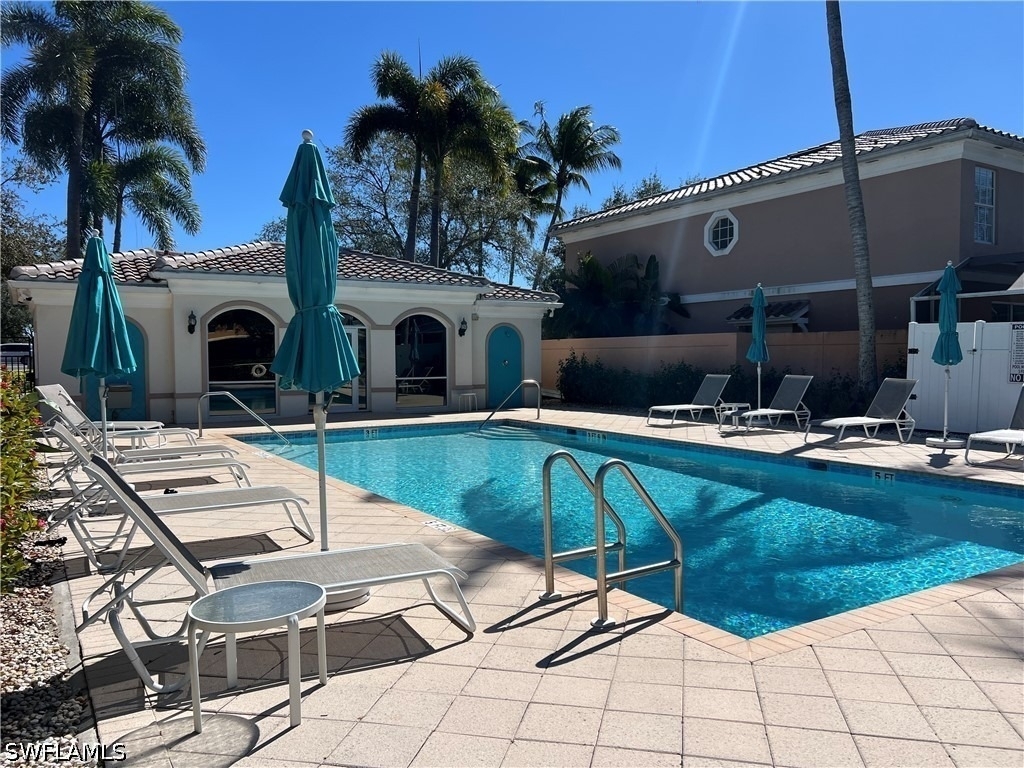 5365 Cove Circle - Photo 1