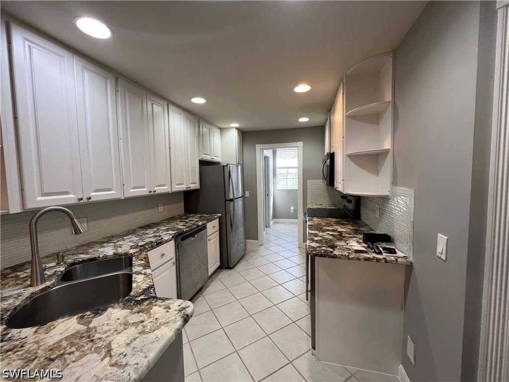 5365 Cove Circle - Photo 17