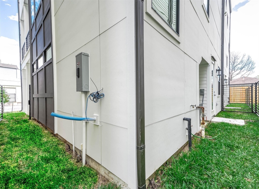 3805 Coyle Street - Photo 38