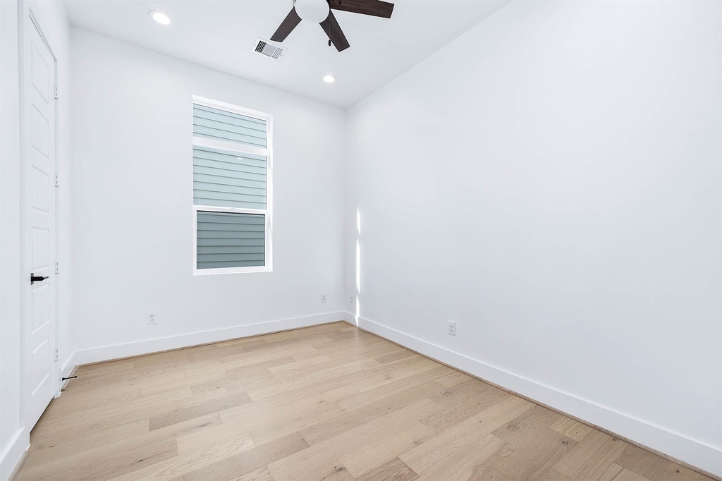 3805 Coyle Street - Photo 35