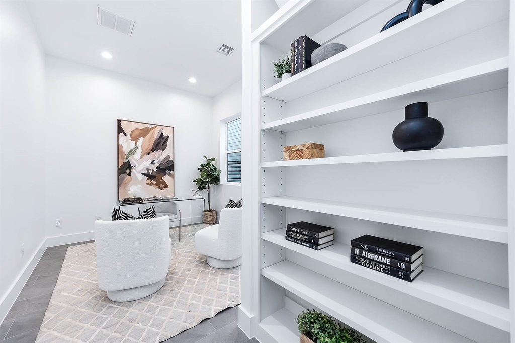 3805 Coyle Street - Photo 6