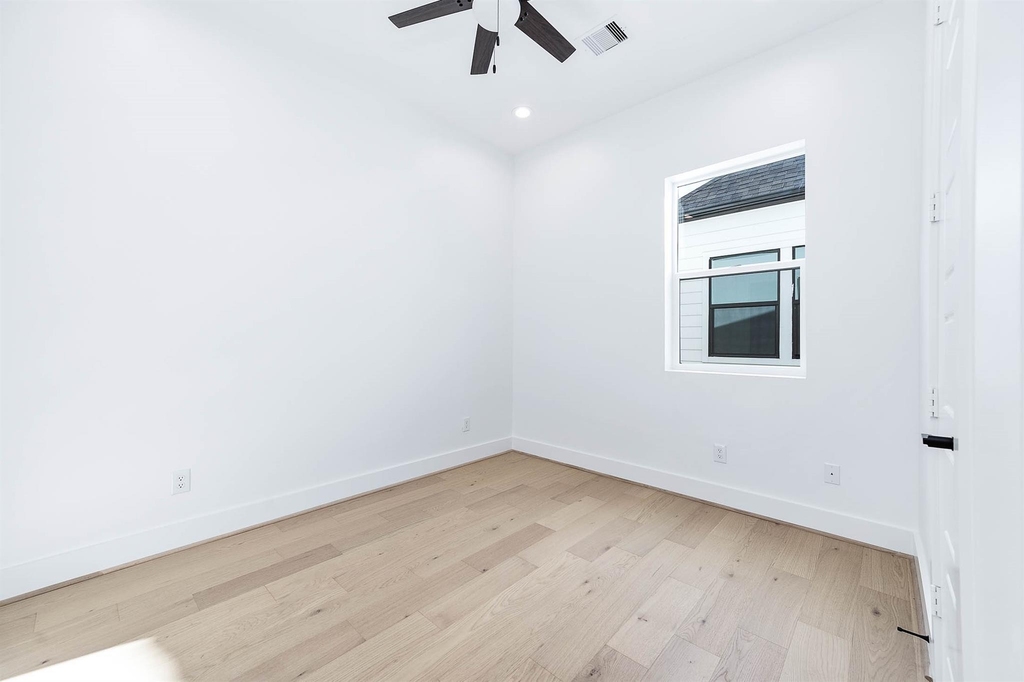 3805 Coyle Street - Photo 33