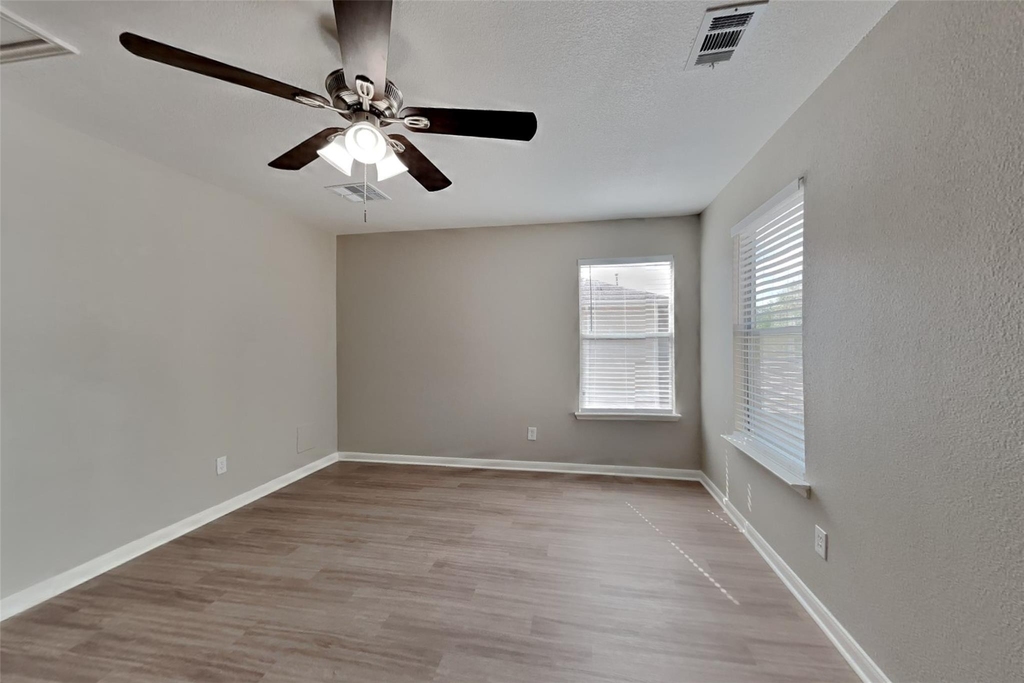 6423 Lily Hollow Court - Photo 15