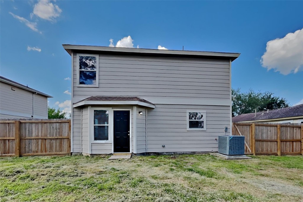 6423 Lily Hollow Court - Photo 17