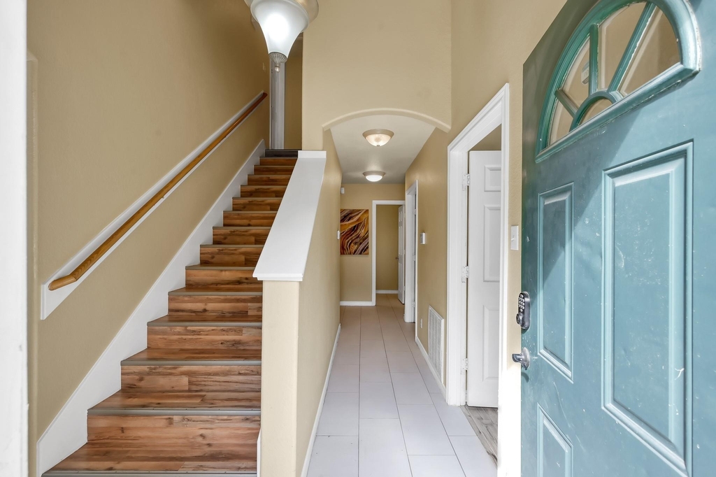125 Pine Street - Photo 6