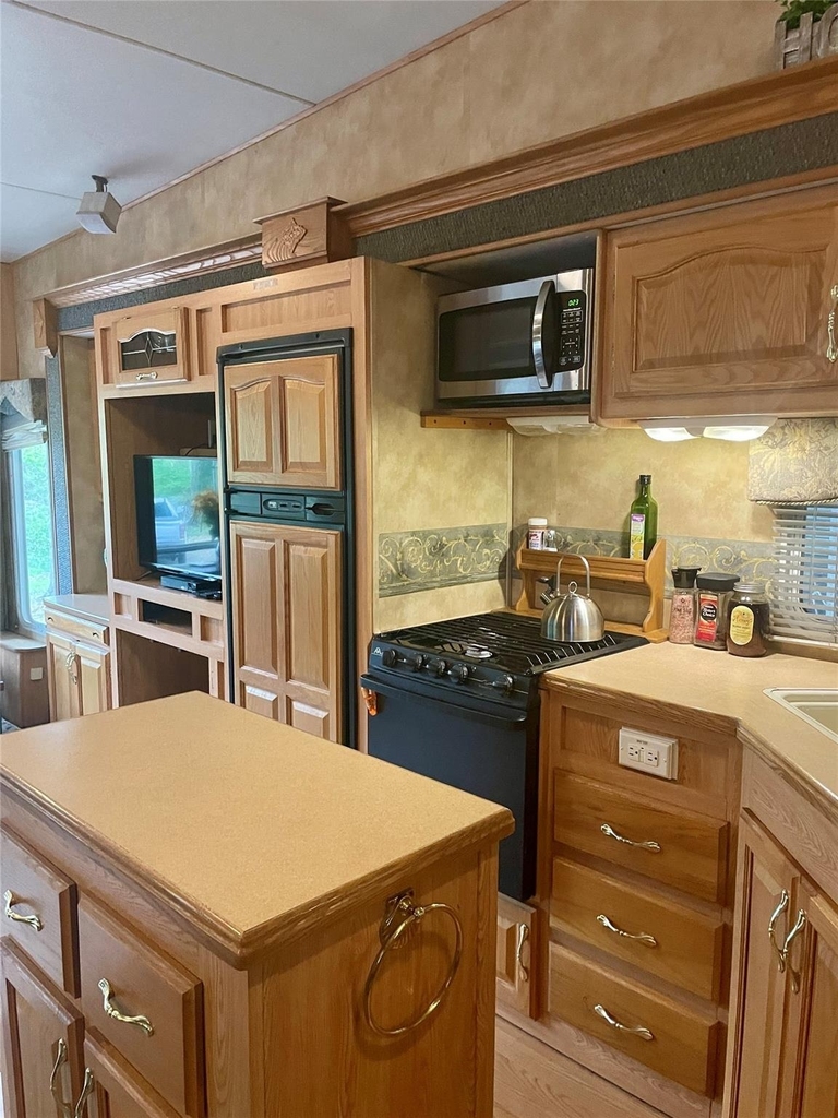 5972 State Highway 147 - Photo 6