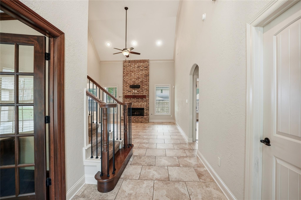 536 Stephen F Austin Drive - Photo 4