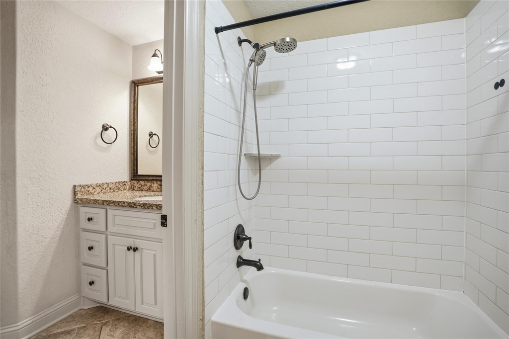 536 Stephen F Austin Drive - Photo 29