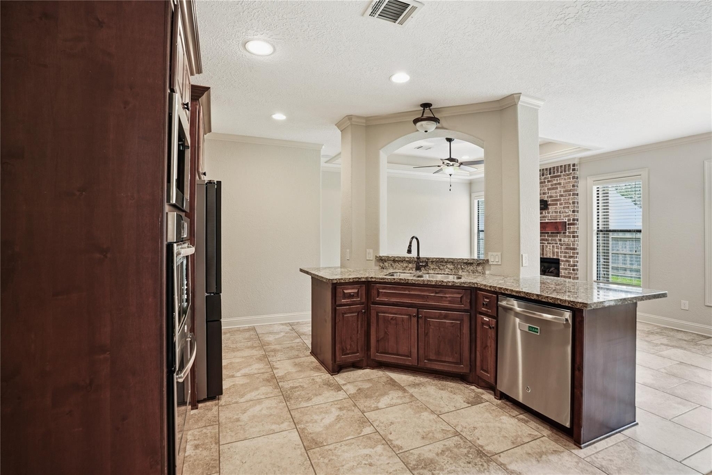 536 Stephen F Austin Drive - Photo 11
