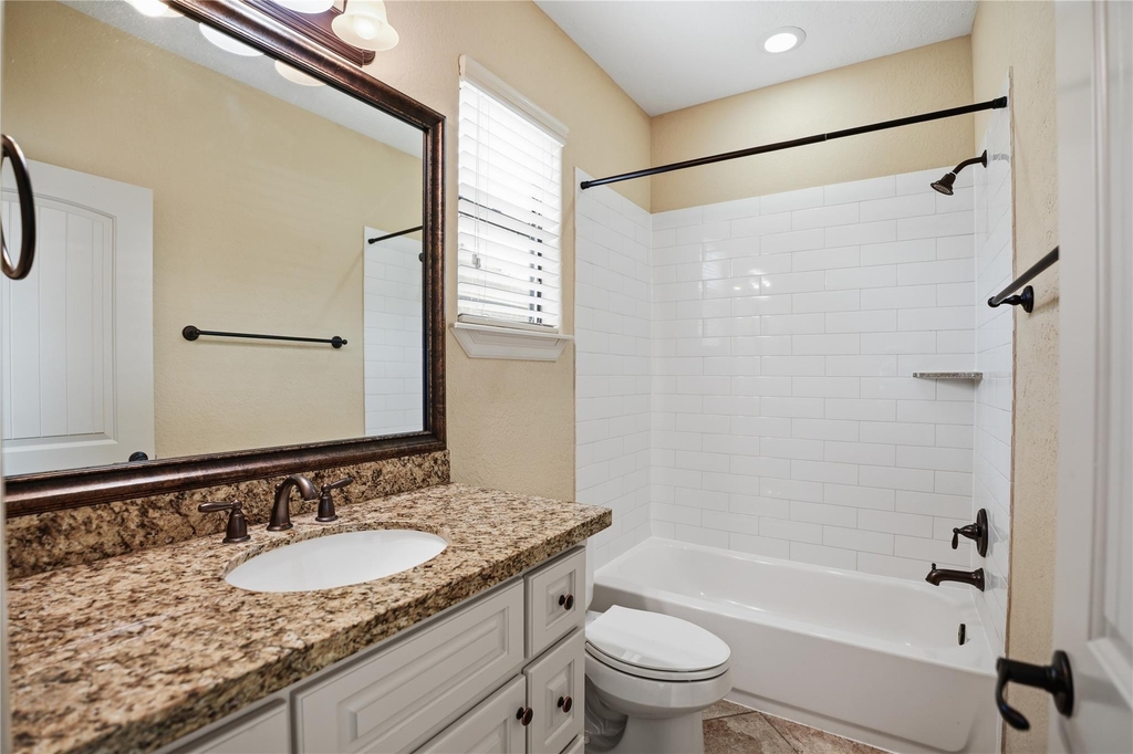 536 Stephen F Austin Drive - Photo 33