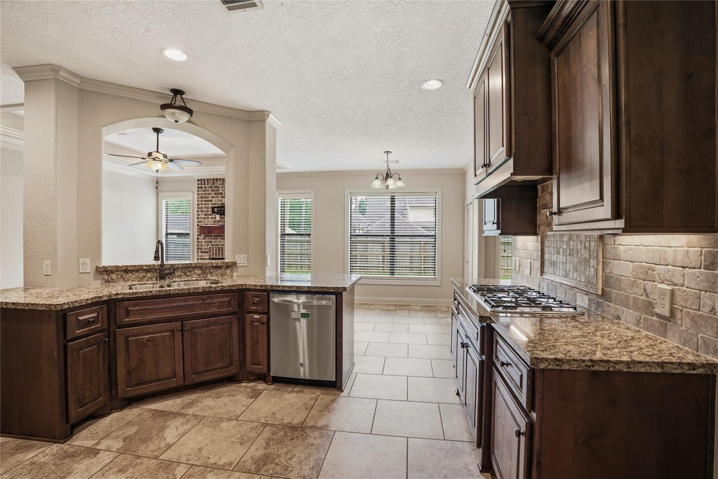 536 Stephen F Austin Drive - Photo 10