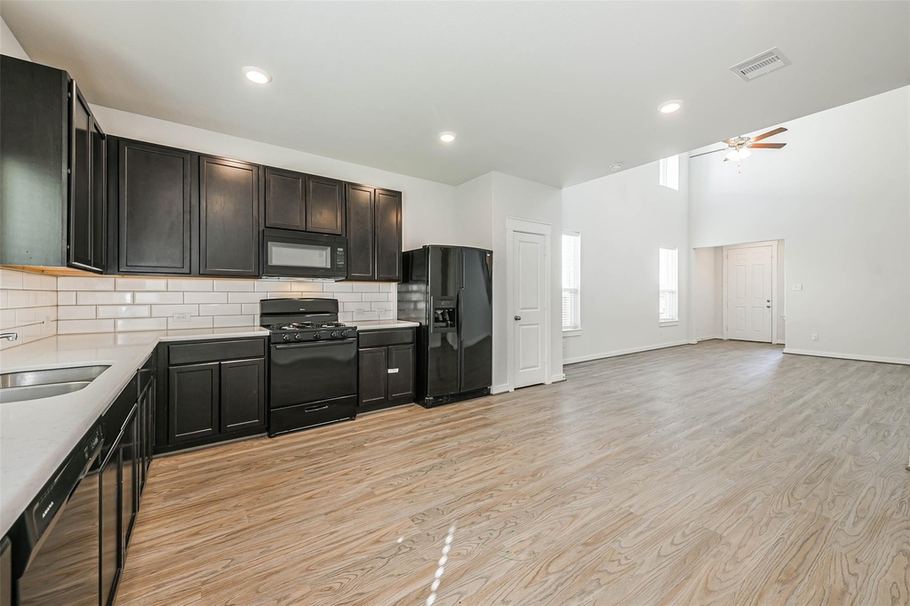16911 Lagos Lane - Photo 18