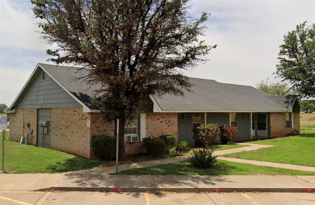 1601 S Wicker - Photo 4