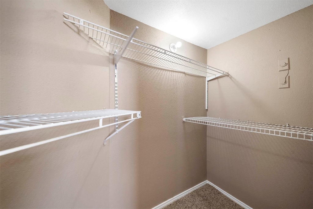 10630 Westbrae Parkway - Photo 9