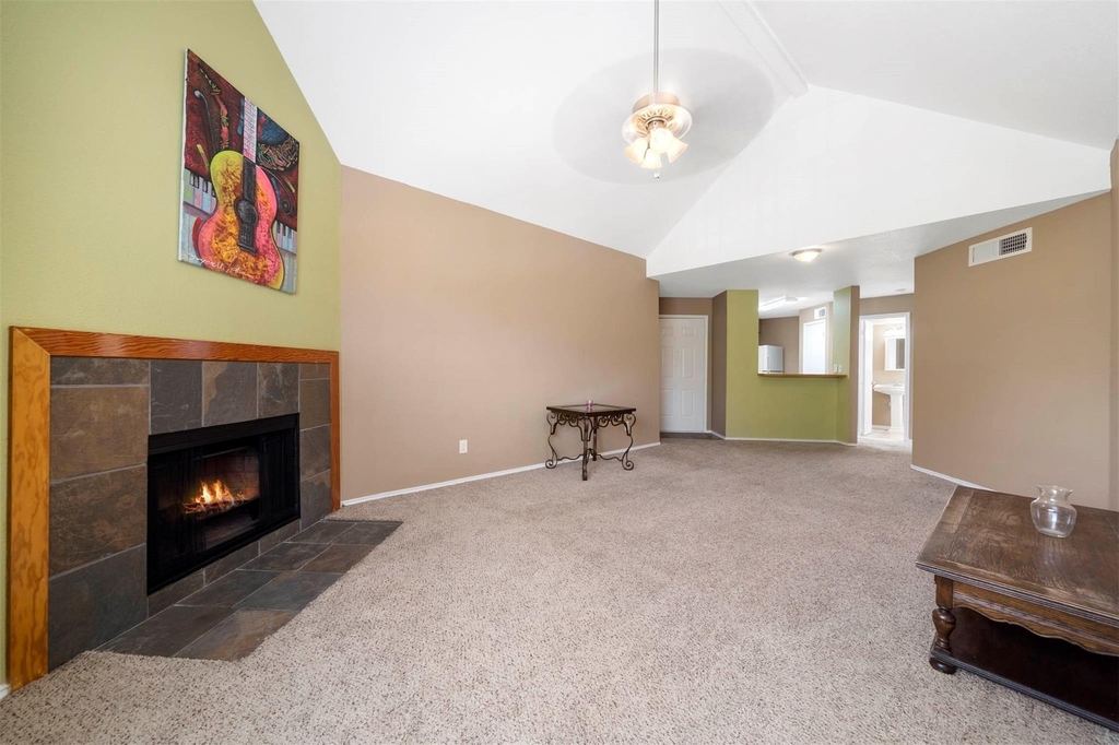 10630 Westbrae Parkway - Photo 4