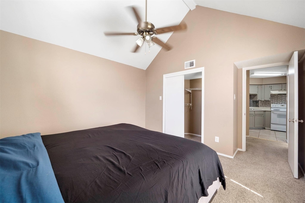 10630 Westbrae Parkway - Photo 8