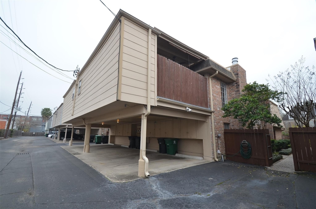 5524 Beverlyhill Street - Photo 33