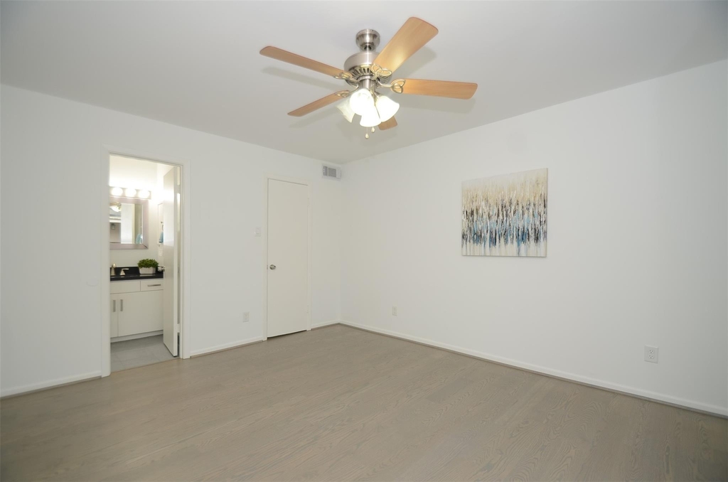 5524 Beverlyhill Street - Photo 29