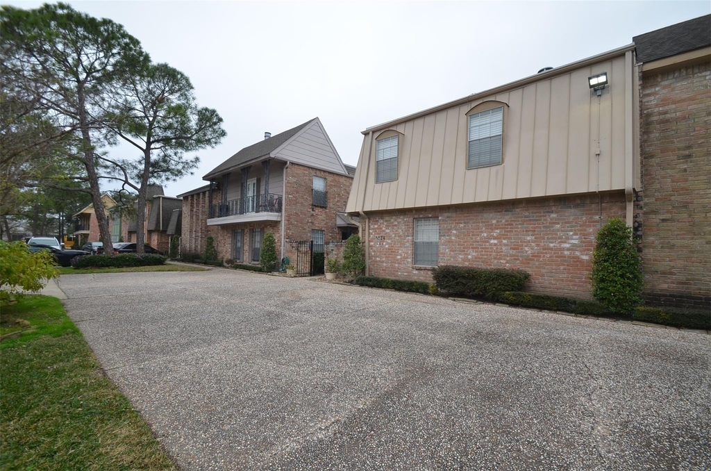 5524 Beverlyhill Street - Photo 39