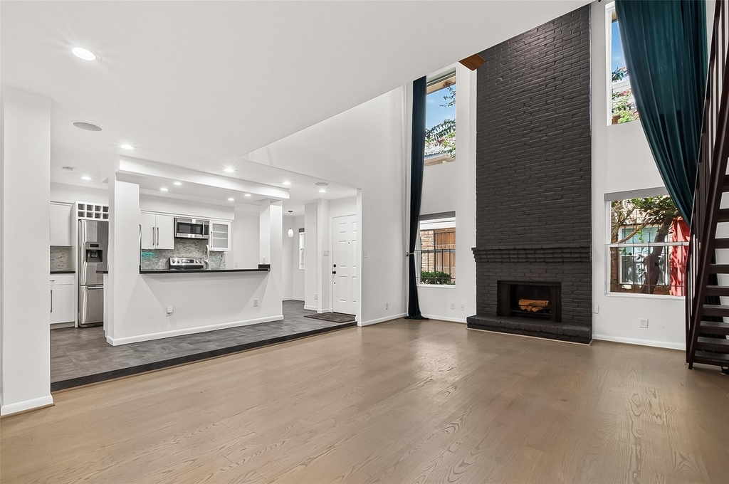5524 Beverlyhill Street - Photo 10