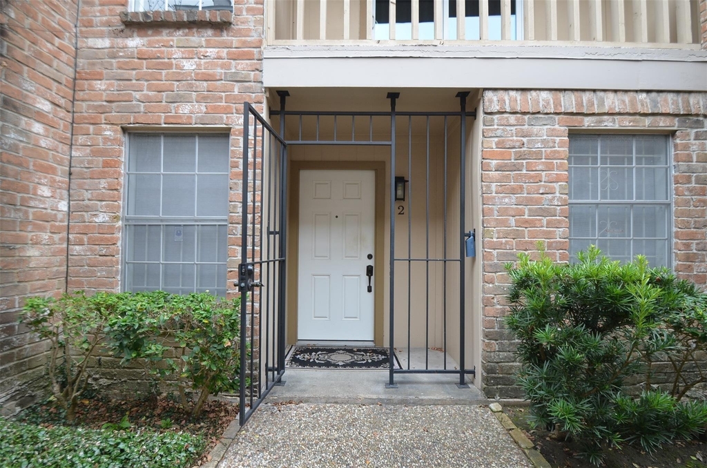 5524 Beverlyhill Street - Photo 37