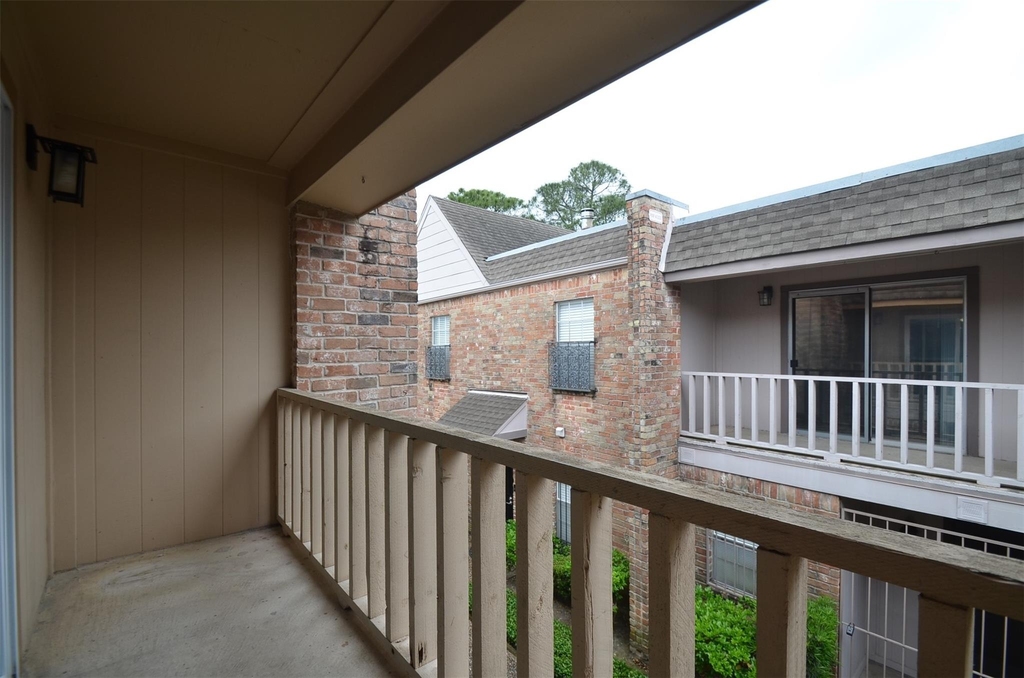 5524 Beverlyhill Street - Photo 32