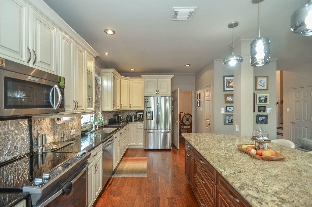 12306 S Shadow Cove Dr - Photo 16