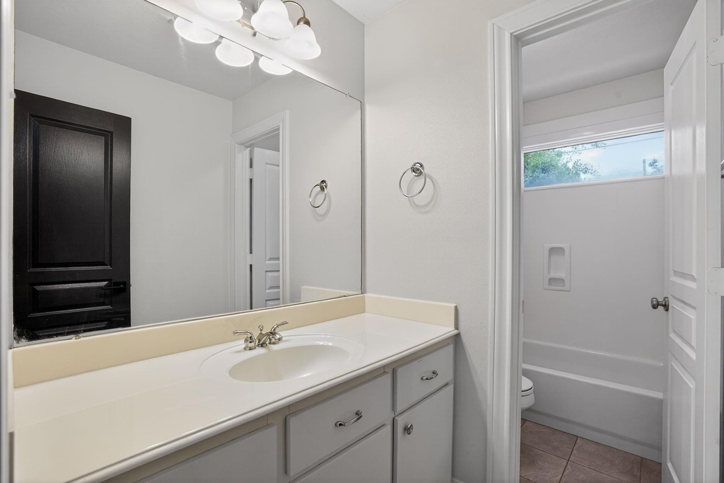 4313 Windswept Drive - Photo 6