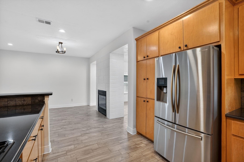 4313 Windswept Drive - Photo 3